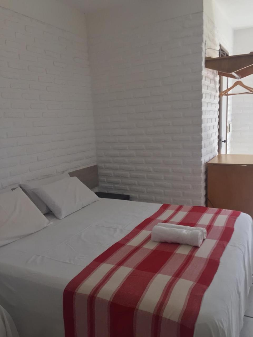 Plato Hotel Лагоиня Екстериор снимка